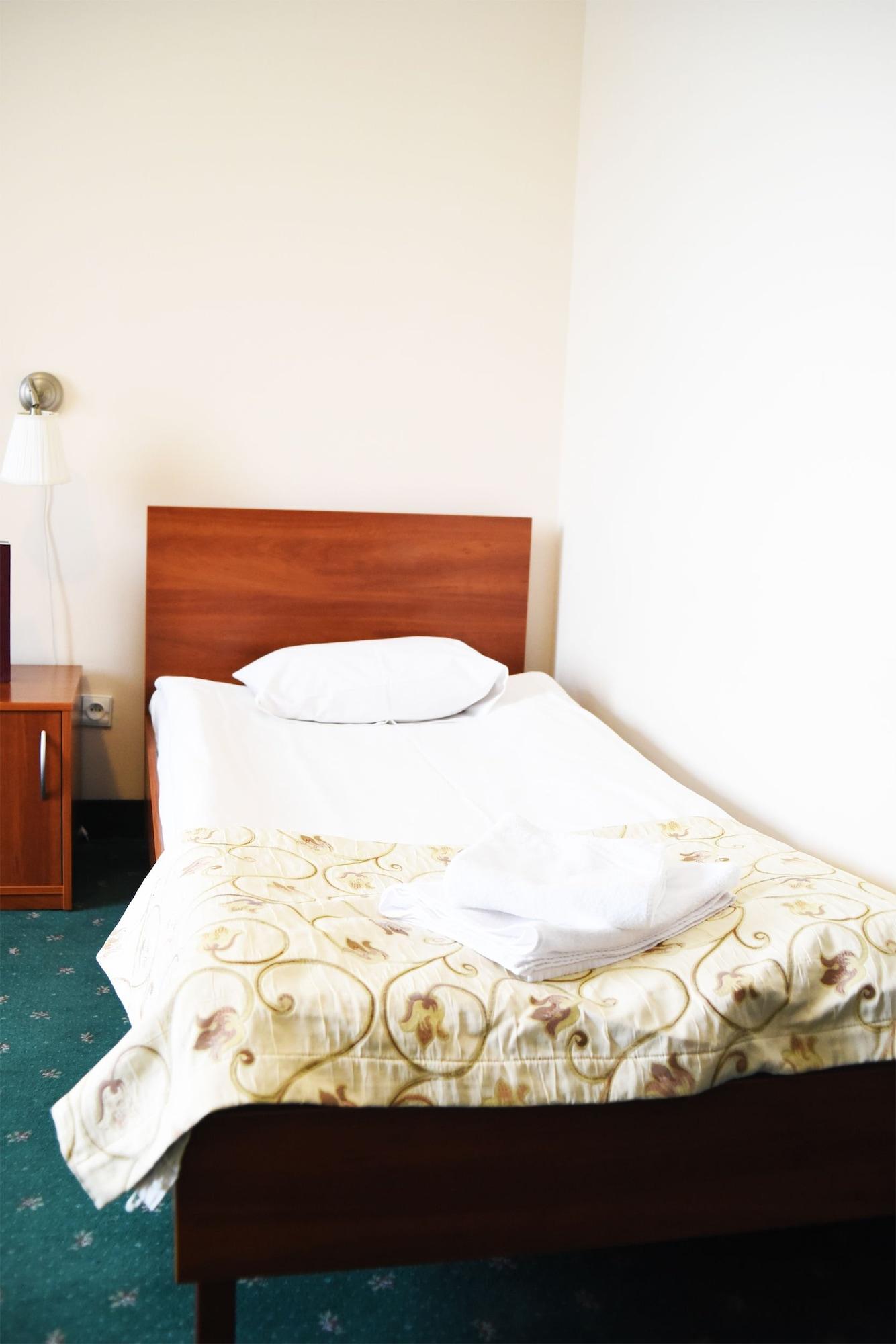 Parkhotel Economic Wielka Wies  Екстериор снимка
