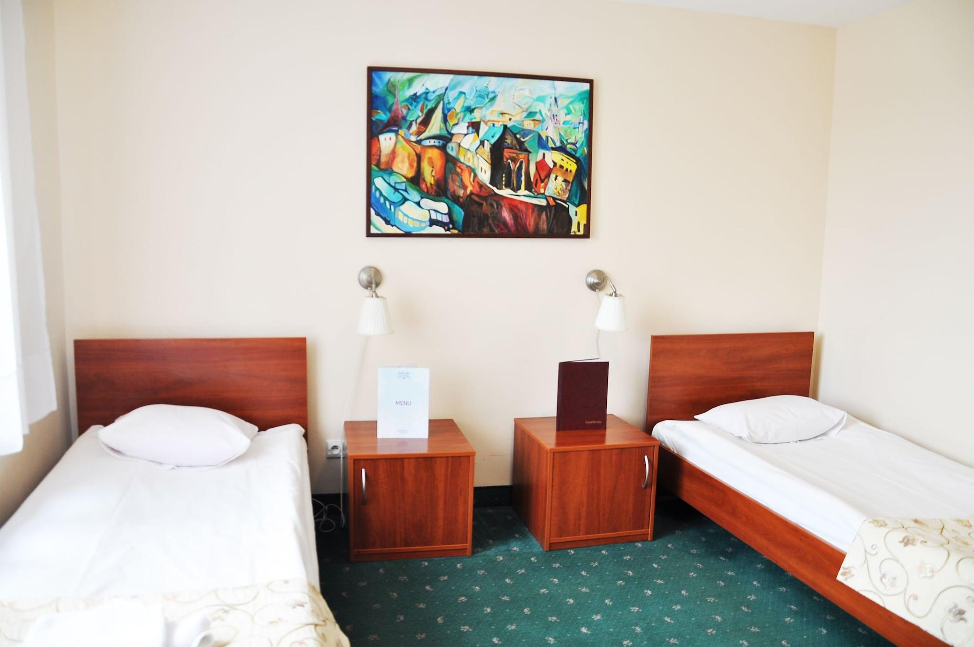 Parkhotel Economic Wielka Wies  Екстериор снимка