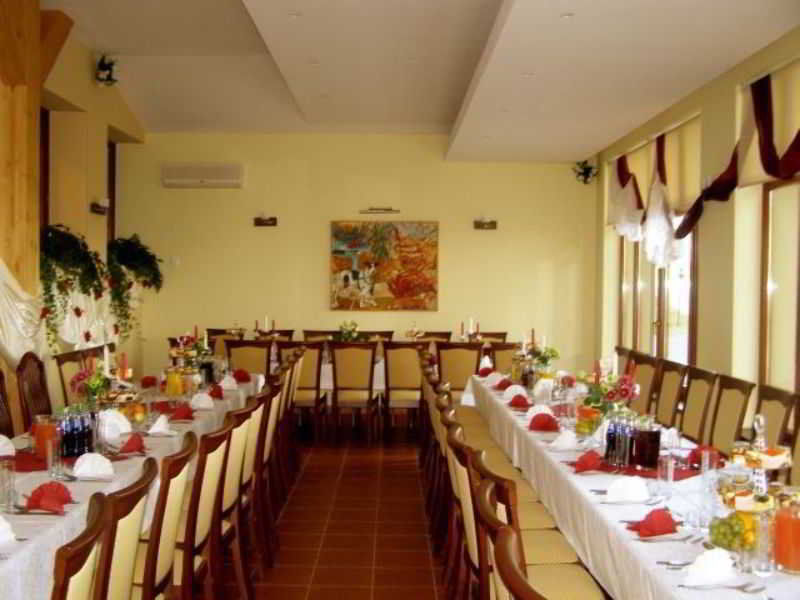 Parkhotel Economic Wielka Wies  Екстериор снимка