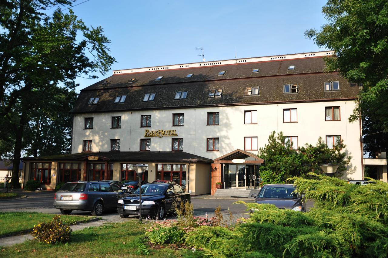 Parkhotel Economic Wielka Wies  Екстериор снимка