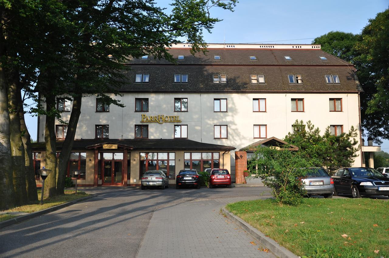 Parkhotel Economic Wielka Wies  Екстериор снимка