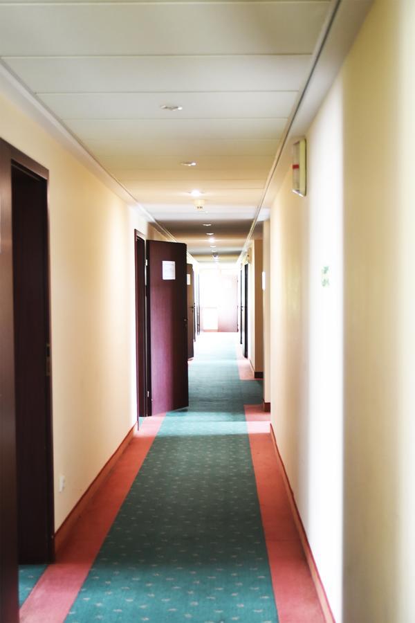 Parkhotel Economic Wielka Wies  Екстериор снимка